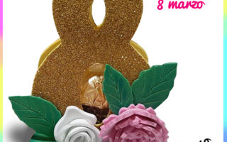 Segnaposto a forma di 8 con roselline