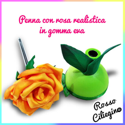 Penna con rosa in gomma eva